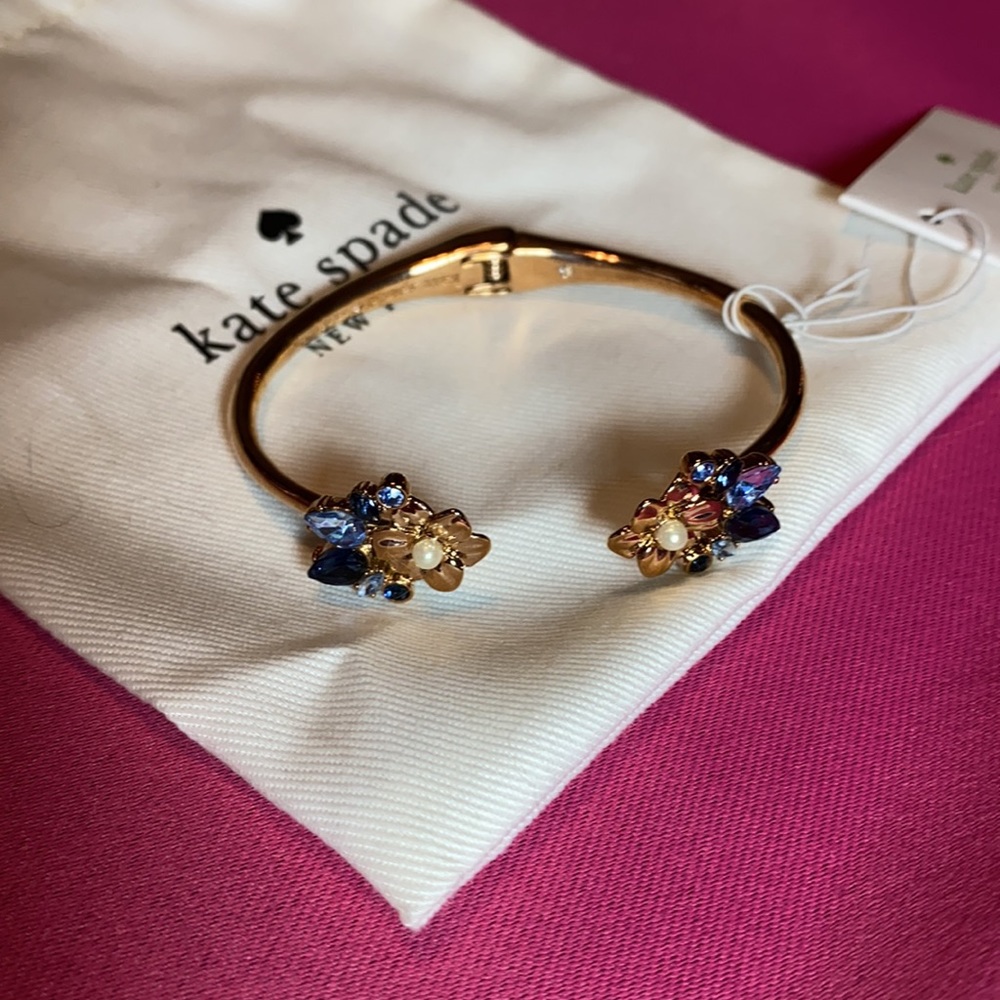 Kate Spade Wild Garden cuff. Never been worn. Tags on and dust bag included. 💘